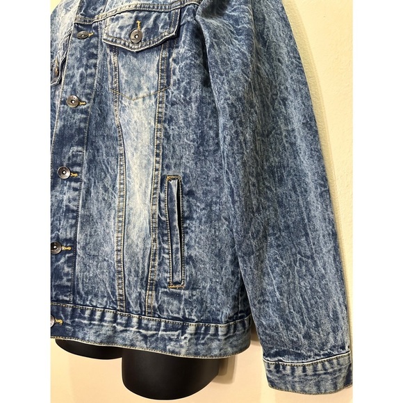 NWOT SOUTHPOLE Distressed Blue Denim Jacket - Picture 4 of 11